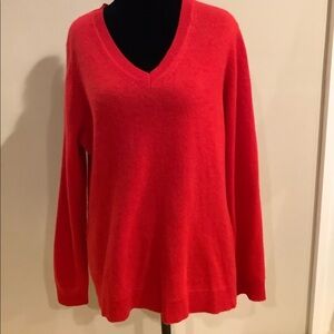 Charter Club Luxury Cashmere V-neck Sweater. Size L. NWT